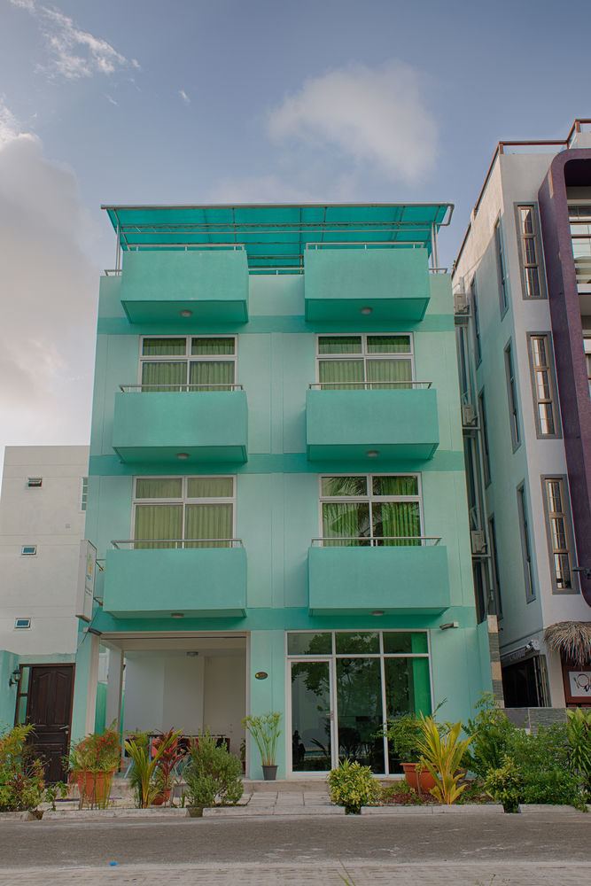 Beach Sunrise Inn Hulhumale Exterior photo